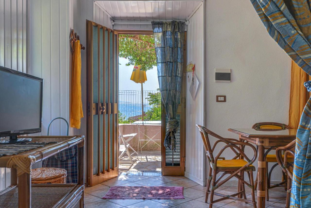 Casa Vacanze Iose Ріо-Маріна Екстер'єр фото